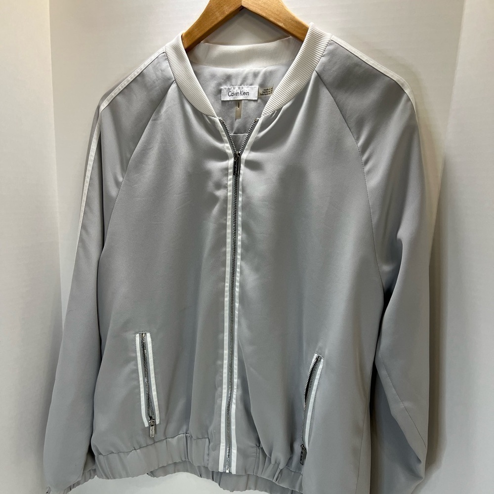 Women's Gray Bomber Jacket - Picture 5 of 13